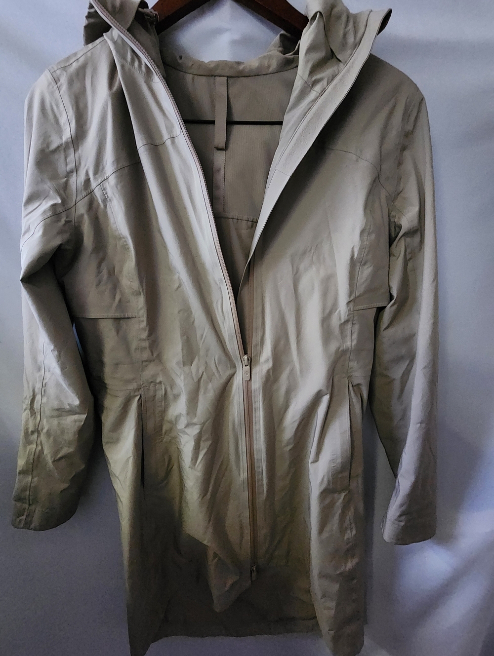 Lululemon Beige Jacket Size 6